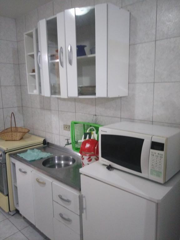 Kitinete Em Matinhos Com Piscina Exterior foto